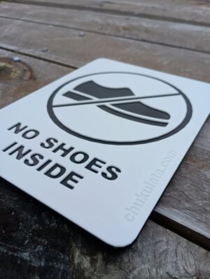 "No Shoes Inside" Sign - Image 4